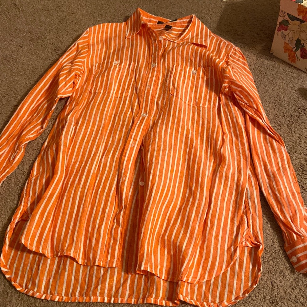 Pretty orange and white Ralph Lauren 100% Linen button down blouse.